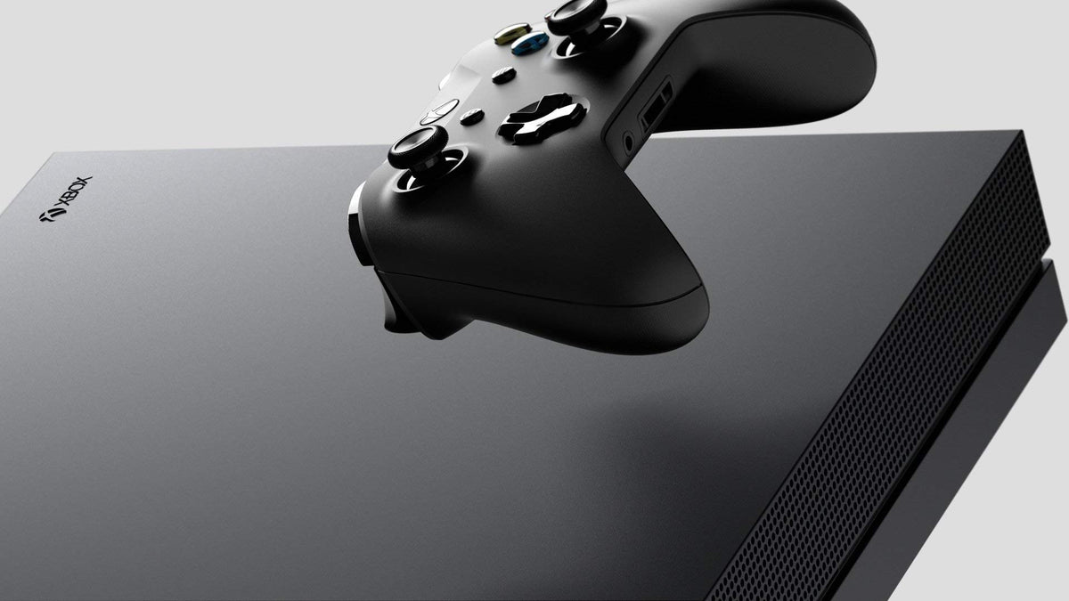 Xbox One X 1TB Gaming Console with Wireless Controller Black R39786